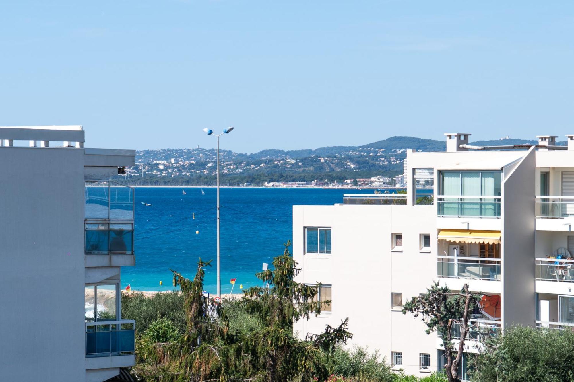 Residence Mediterranee - Beachfront - Sun And Seaview - Pool - Private Parking Cagnes-sur-Mer Dış mekan fotoğraf